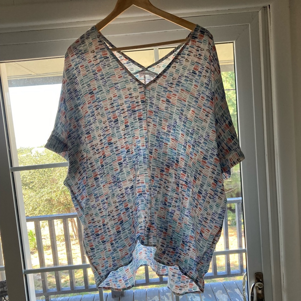 SOLD-First Love by Lovelyn short sleeve, double V-neck tunic, size 1x